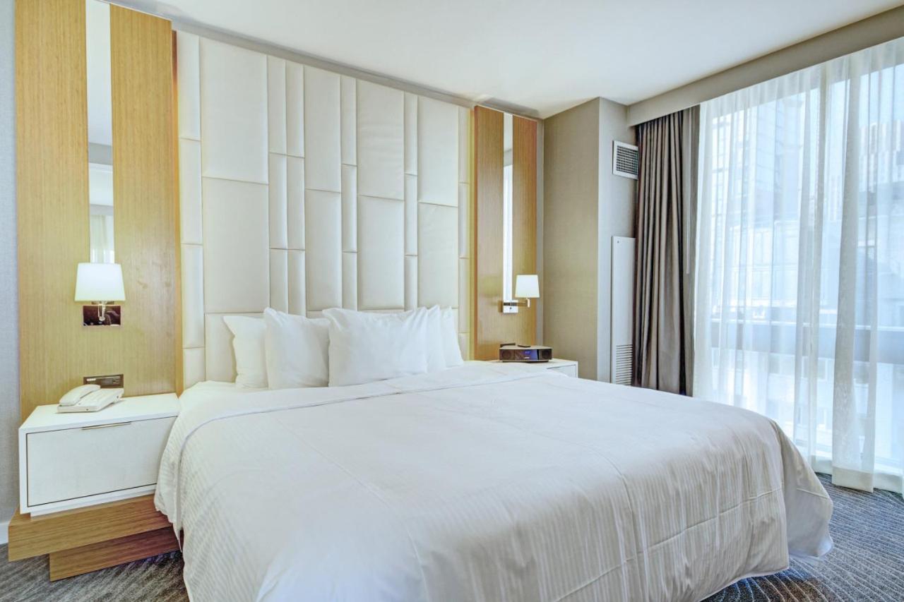 Сasa de vacaciones Beautiful In Midtown 45